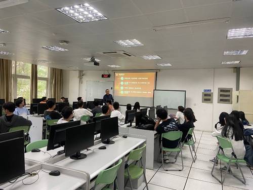 https://cs.xmut.edu.cn/__local/D/68/70/A5045F86348BF96FD6E3C4F67EC_93D7A1D4_21F6B.jpg